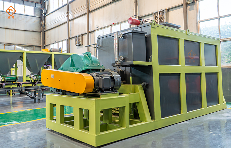 有機(jī)肥發(fā)酵罐的出料方法 有機(jī)肥發(fā)酵罐的出料方法